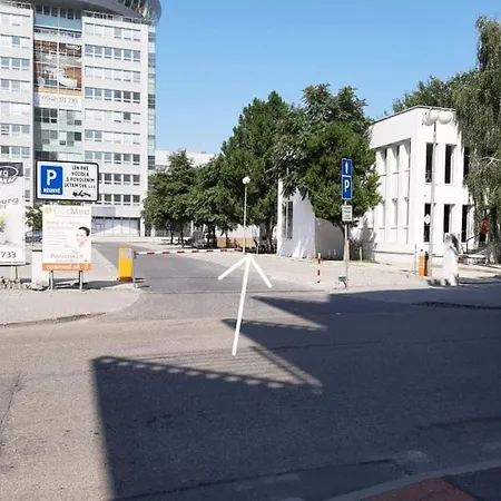 LIVING BRATISLAVA&Bus Station